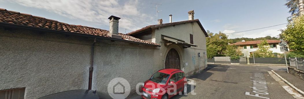Garage/Posto auto in Vendita in Via Fortunato Canevali 31 a Brescia