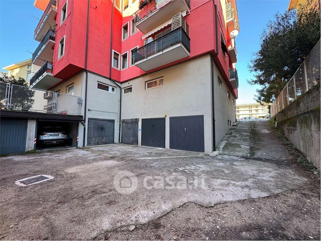 Garage/Posto auto in Vendita in Via Andrea Pozzo 4 a Rovereto