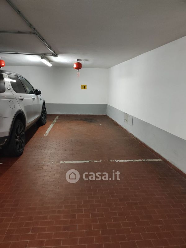 Garage/Posto auto in Vendita in Via San Massimo 93 a Padova
