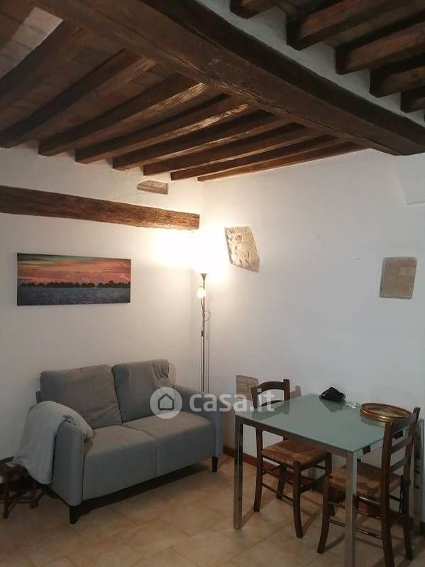 Appartamento in Affitto in Strada Cavour a Parma