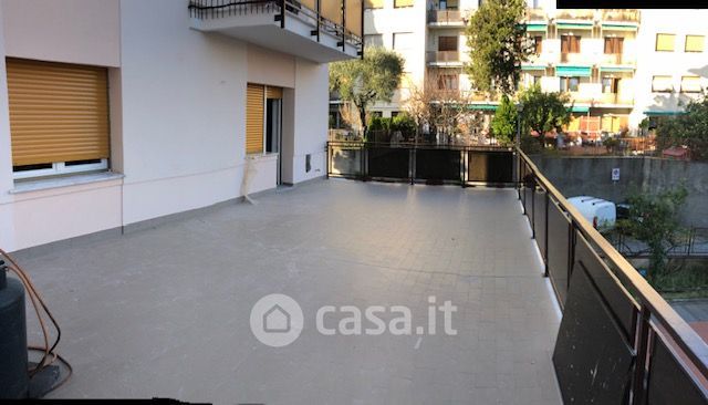 Appartamento in Vendita in Via Castagnevizza a Genova
