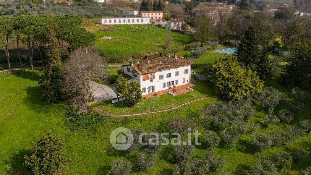 Villa in Vendita in Via Fillungo a Lucca