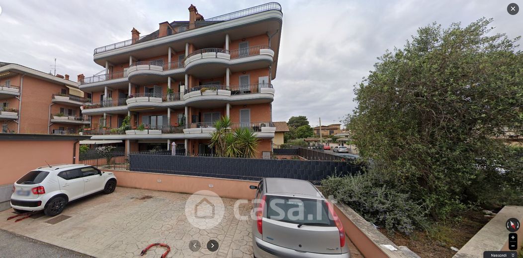 Appartamento in Vendita in Via Nicolosi 54 a Roma