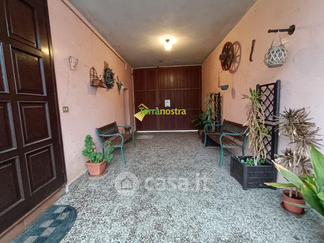 Casa Bi/Trifamiliare in Vendita in Via Giuseppe Garibaldi 12 a Vivaro