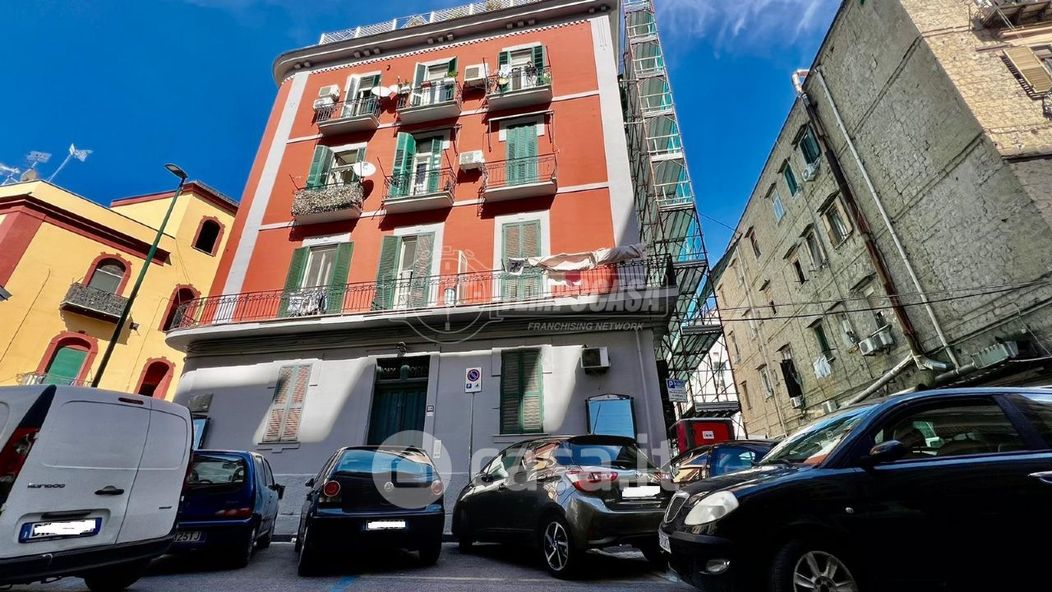 Appartamento in Vendita in Via Cumana 14 a Napoli