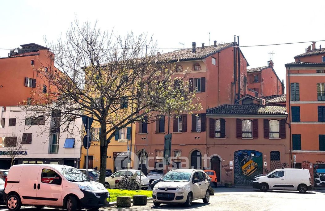 Appartamento in Vendita in Via Riva di Reno a Bologna