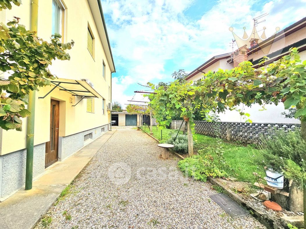 Casa Bi/Trifamiliare in Vendita in Via Rivoli 3 a Gorizia