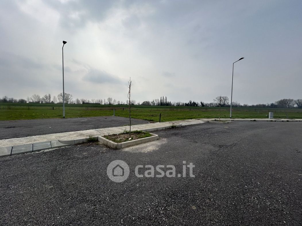 Terreno edificabile in Vendita in Via Monte Rua a Padova