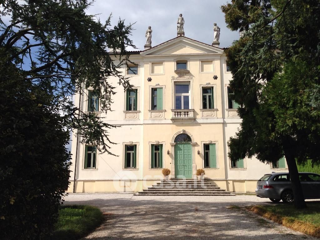 Villa in Vendita in a Vicenza