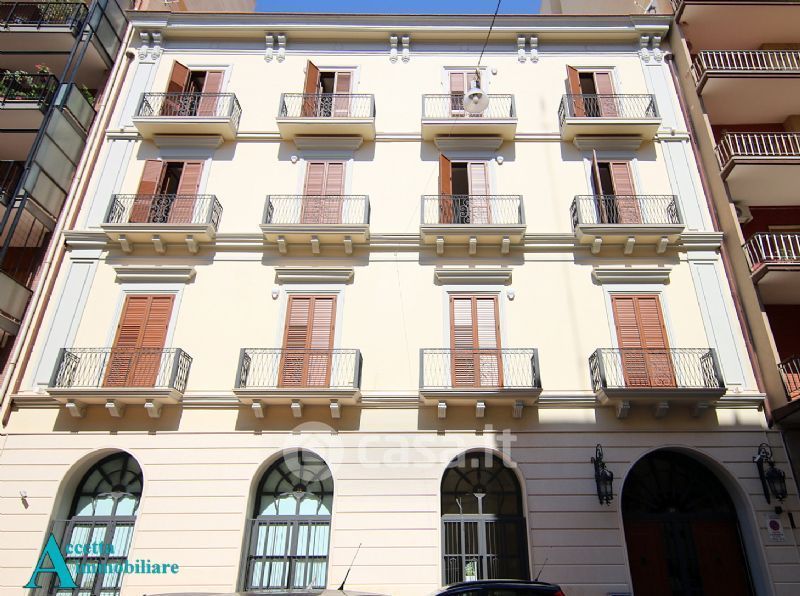 Appartamento in Vendita in Via Domenico Acclavio a Taranto