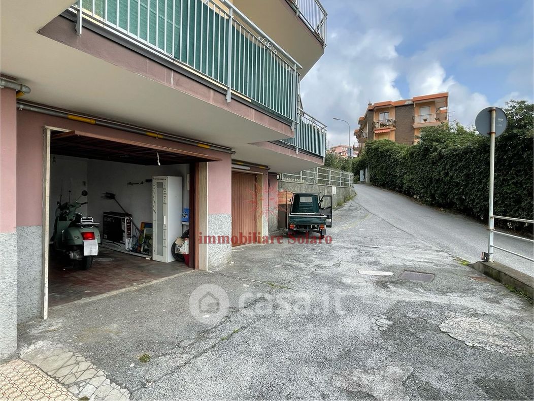Garage/Posto auto in Vendita in Via Emilio Vallino 35 a Varazze