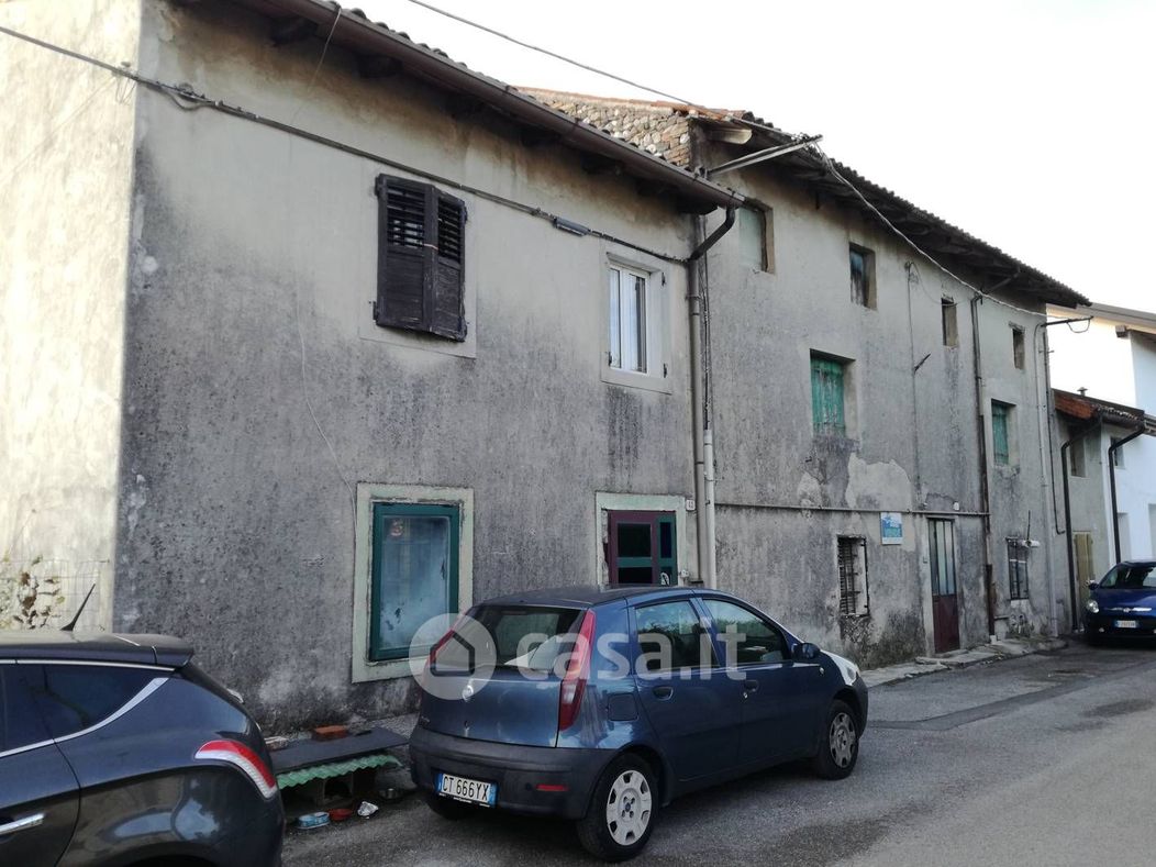 Casa indipendente in Vendita in Via Lonzano 41 a Udine