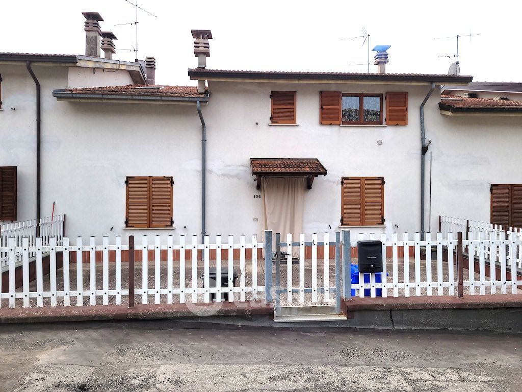 Villetta a schiera in Vendita in a Borgo Val di Taro