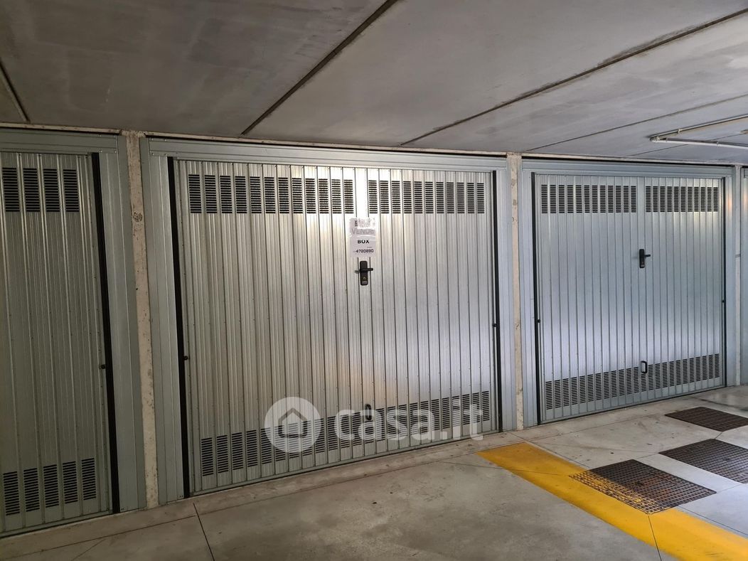 Garage/Posto auto in Vendita in Via Michelangelo Buonarroti a Seriate
