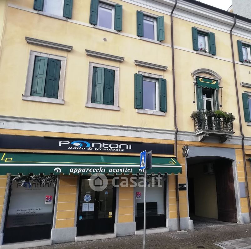 Negozio/Locale commerciale in Vendita in Viale Volontari della Libertà 54 a Udine