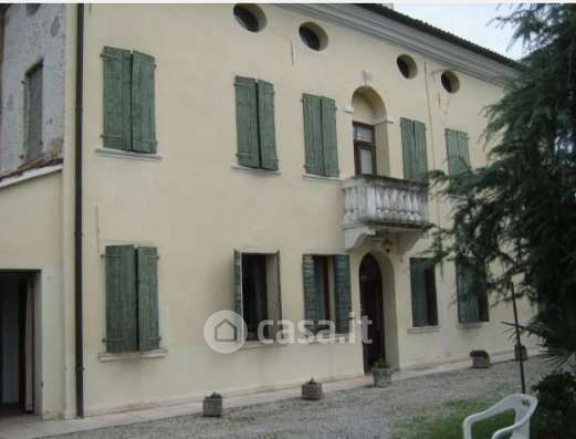 Villa in Vendita in Via Cicognara a Montebelluna