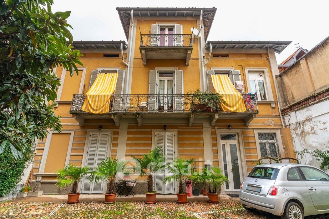 Appartamento in Vendita in Via Francesco del Cairo a Varese
