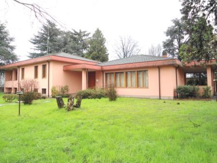 Villa in Affitto in Via San Giovanni 27 /a a Vigevano