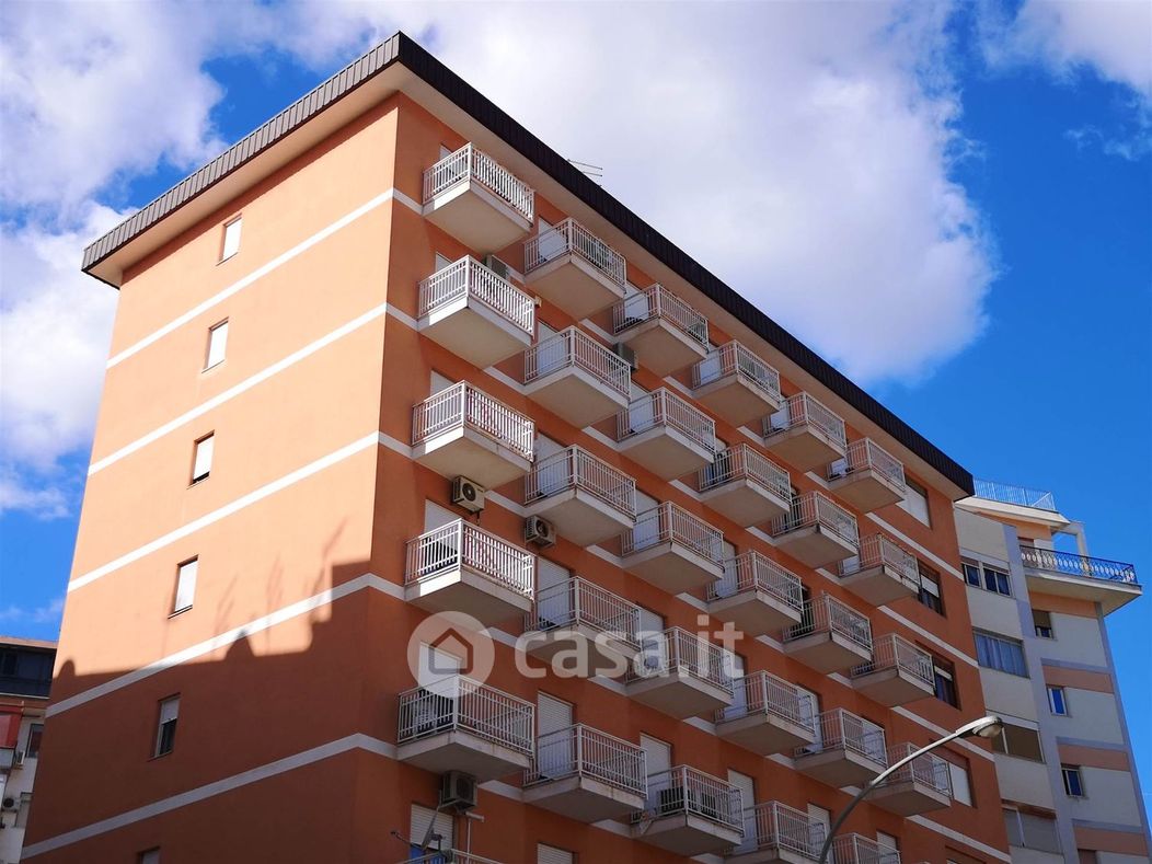 Appartamento in Vendita in Via Saverio Latteri 5 a Palermo