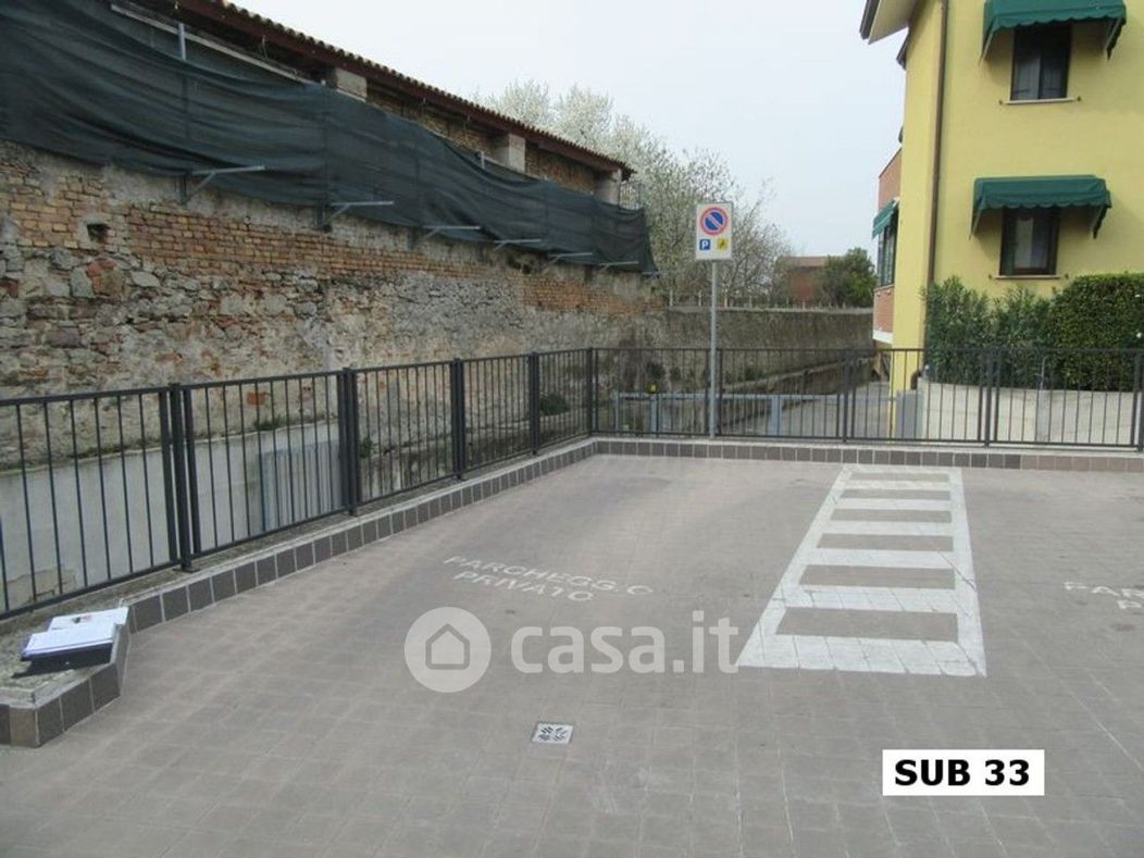 Garage/Posto auto in Vendita in Via Costa Calcinara 21 a Monselice