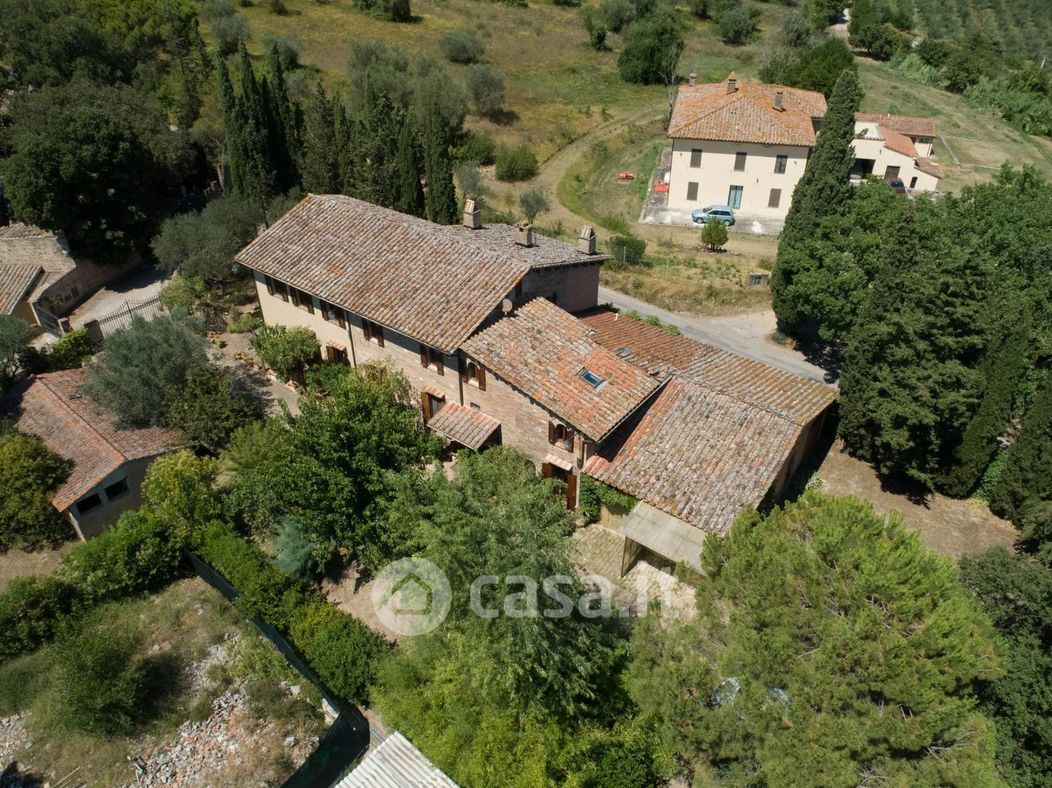 Villa in Vendita in Strada di Montevile a Perugia