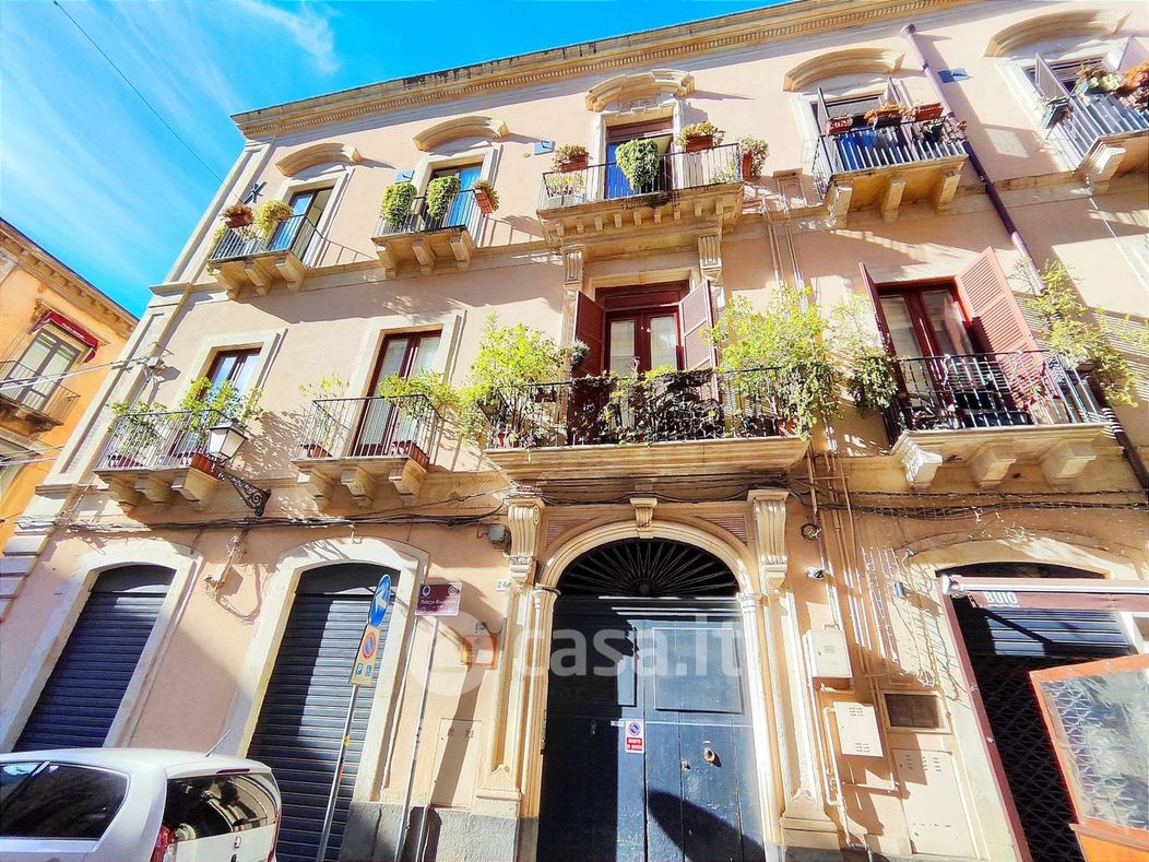 Appartamento in Vendita in Via Barone della Bicocca a Catania