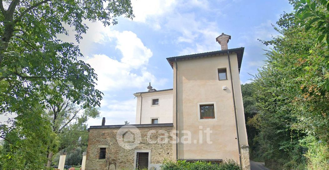 Villa in Vendita in Via sabbioni 4 a Creazzo