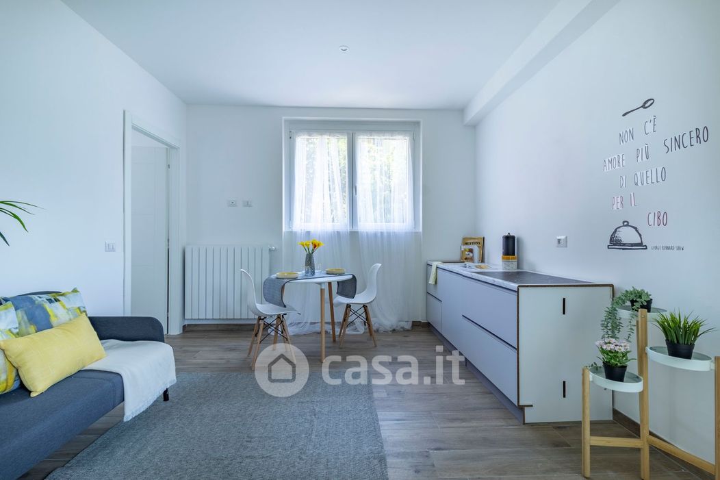 Appartamento in Vendita in Viale Famagosta 40 a Milano