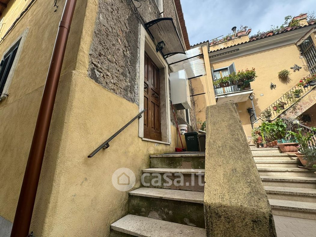 Appartamento in Affitto in Via Isonzo 19 a Palombara Sabina