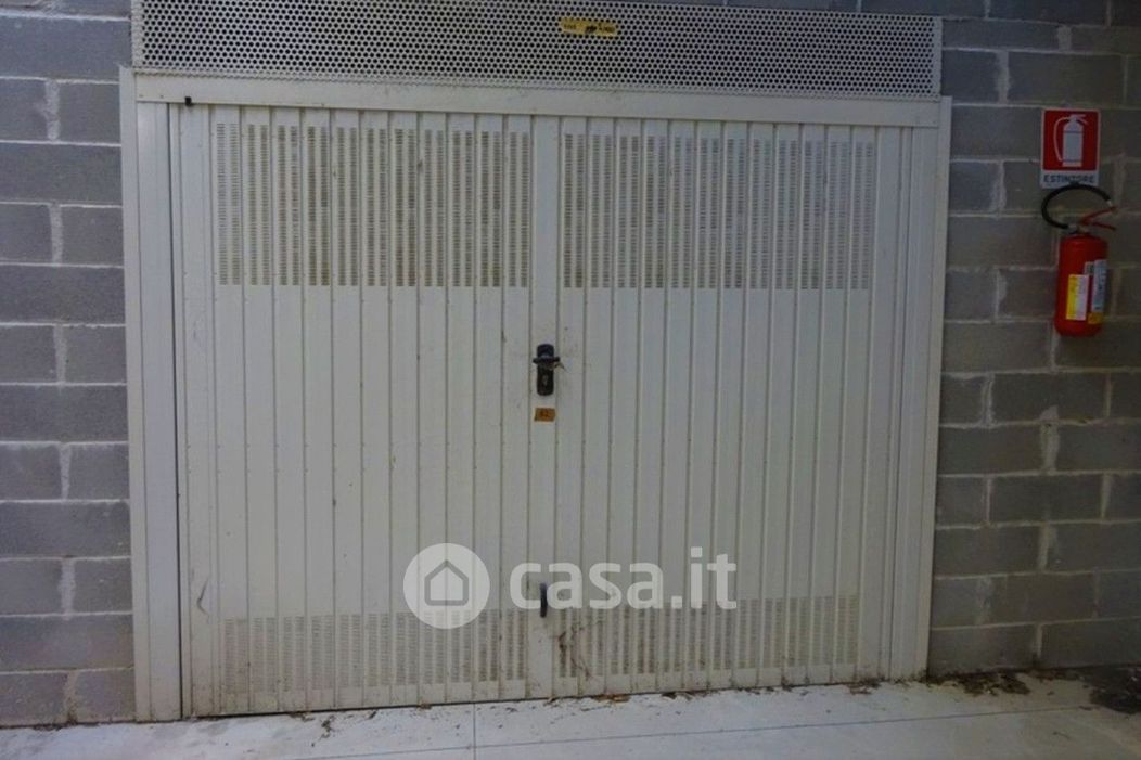 Garage/Posto auto in Vendita in Via Fabio Filzi a Serra San Quirico