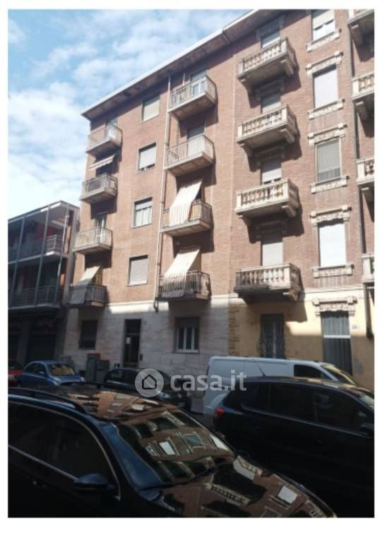 Appartamento in Vendita in Via Francesco Baracca 21 a Torino