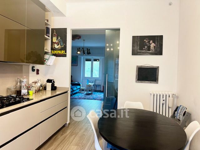 Appartamento in Vendita in Via Francesco Caracciolo a Milano