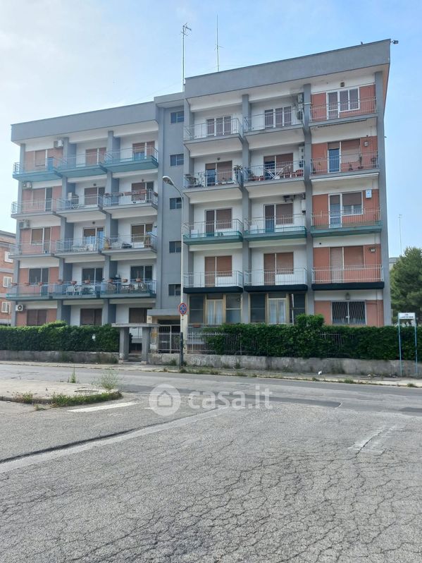 Appartamento in Vendita in Via Lago di Nemi 79 a Taranto