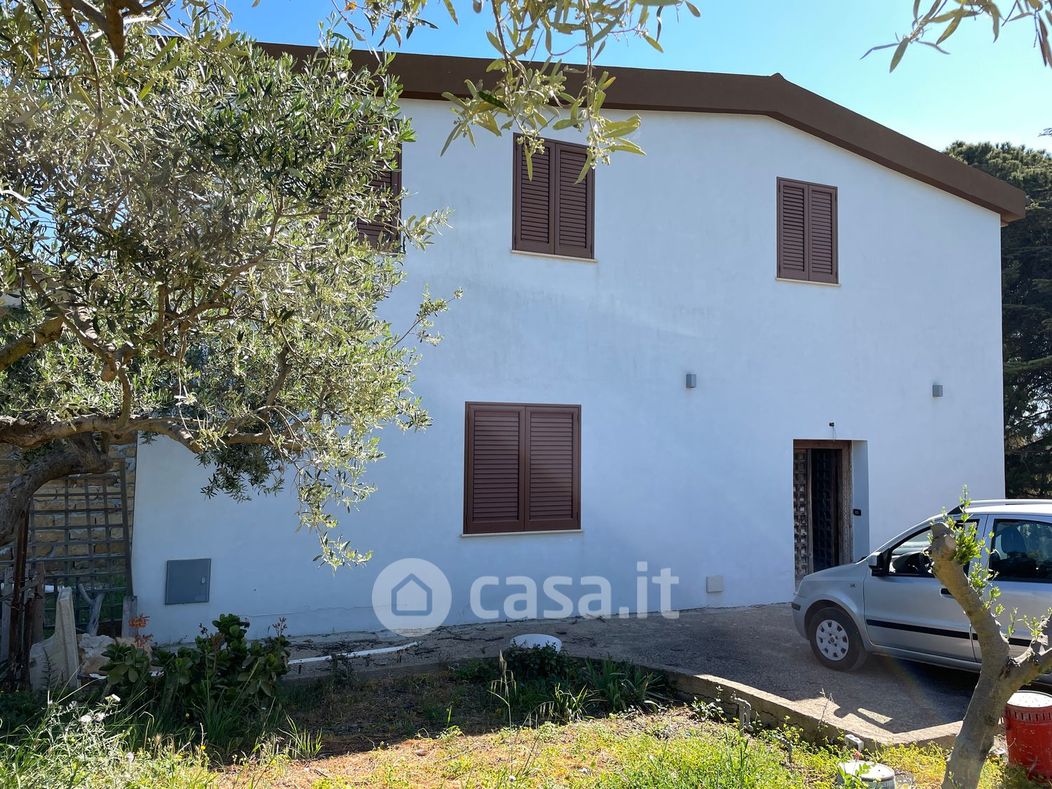 Villa in Vendita in Via Poggio Muscello a Agrigento