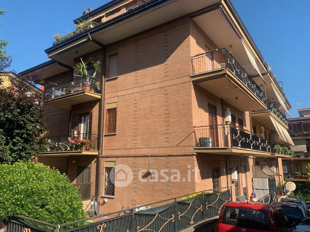 Appartamento in Vendita in Via Isonzo a Grottaferrata