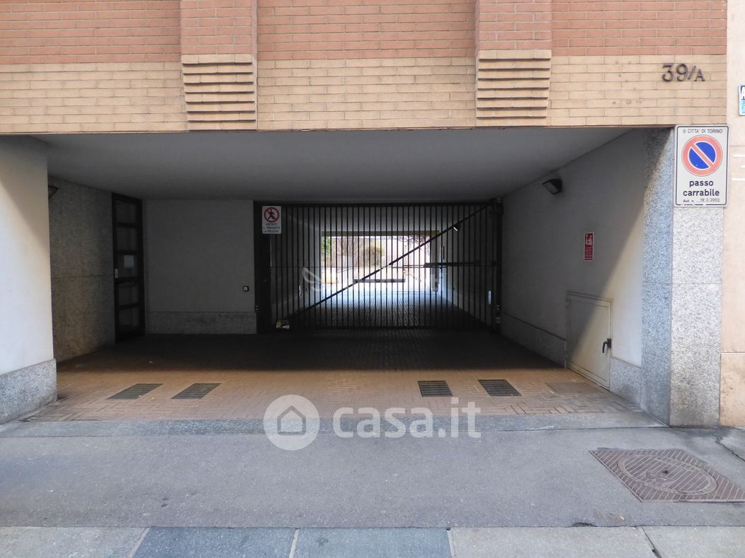 Garage/Posto auto in Affitto in Via Avigliana 39 /A a Torino