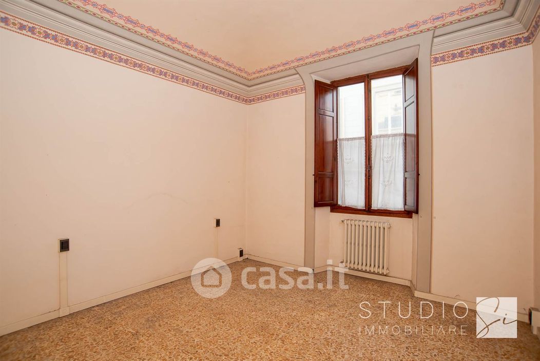 Appartamento in Vendita in Via Cavour a Pistoia