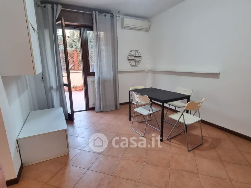 Appartamento in Vendita in Via Gaverina 1 a Roma