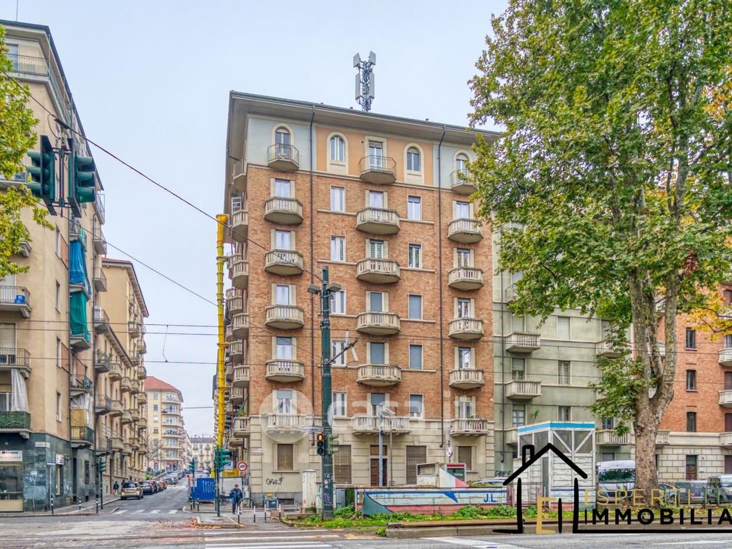 Appartamento in Vendita in Corso Regina Margherita 205 bis a Torino