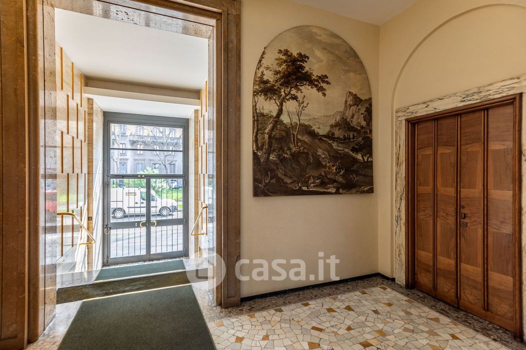 Appartamento in Vendita in Via Domenico Cimarosa 14 a Milano