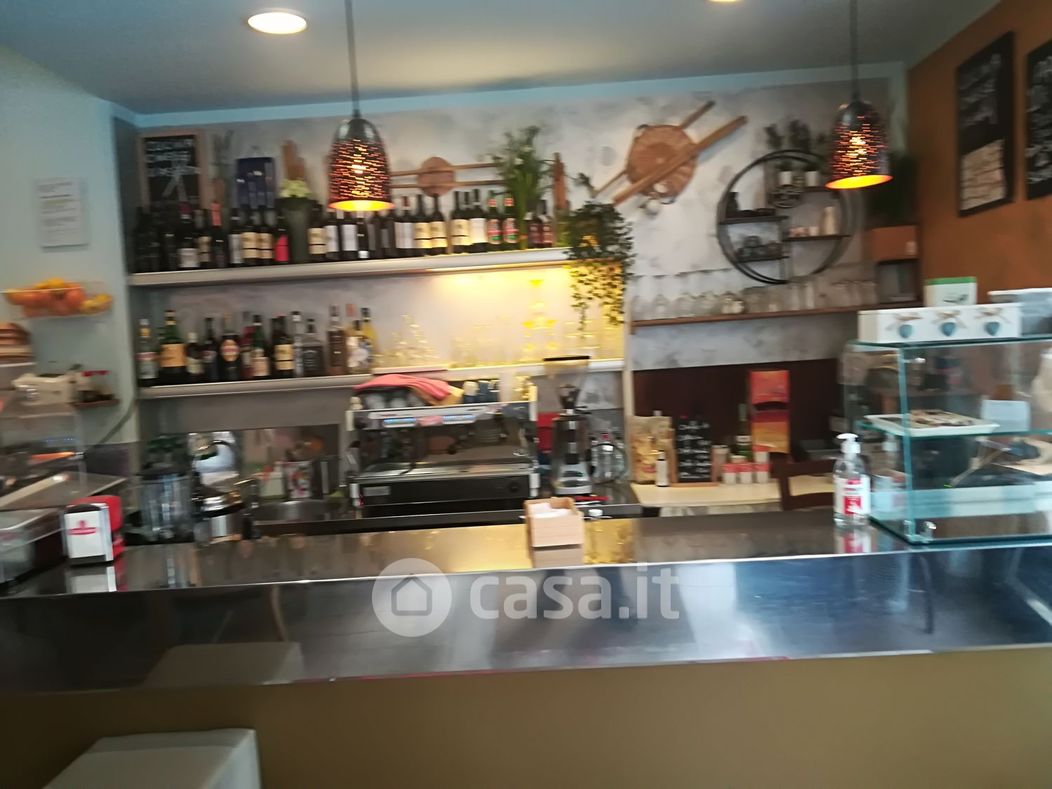 Bar in Vendita in Piazza Giovanni Martinez a Genova