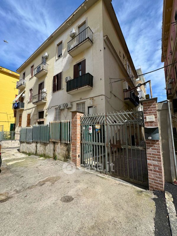 Appartamento in Vendita in Via Domenico di Gravina a Napoli