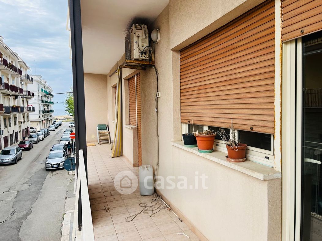 Appartamento in Vendita in Via Michelangelo Buonarroti 9 a Mola di Bari