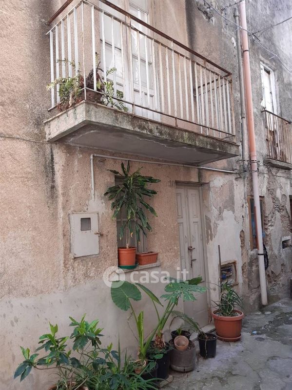 Appartamento in Vendita in Località Larderia Inferiore a Messina