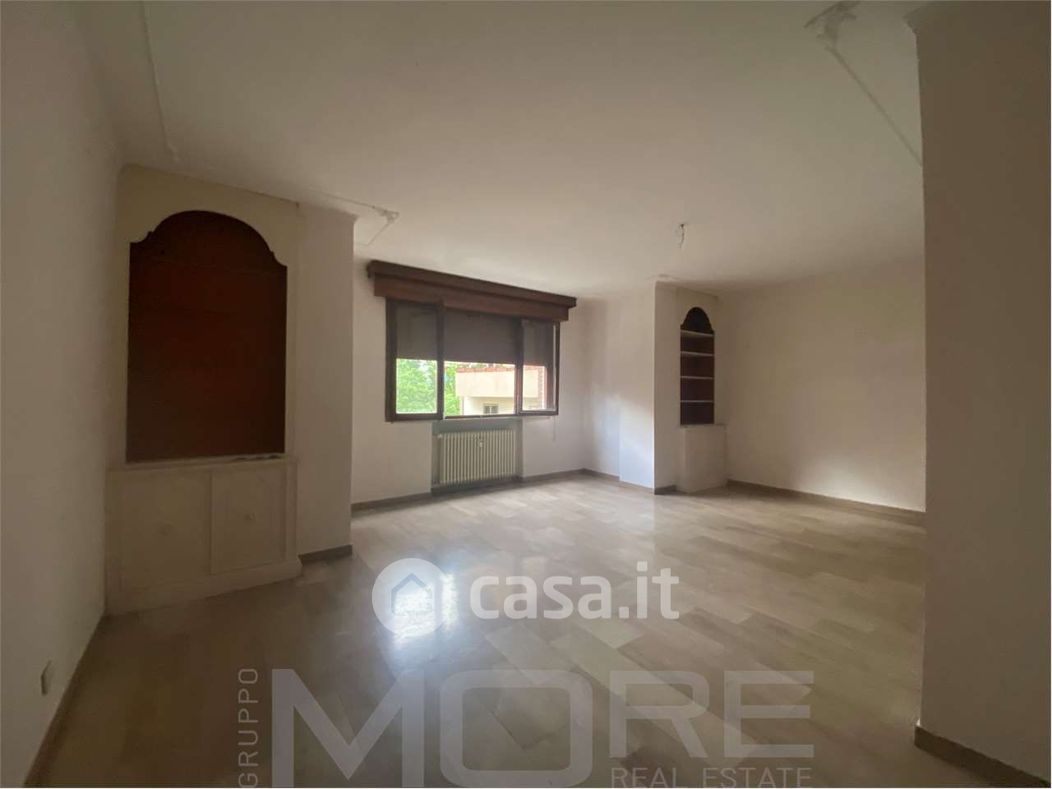 Appartamento in Vendita in Via Francesco Prampolini a Modena
