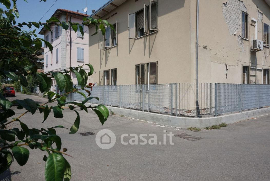 Appartamento in Vendita in Via Aosta 5 a Parma