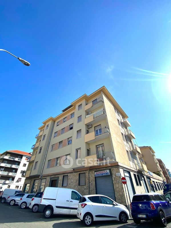 Appartamento in Vendita in Via Piave a Alessandria