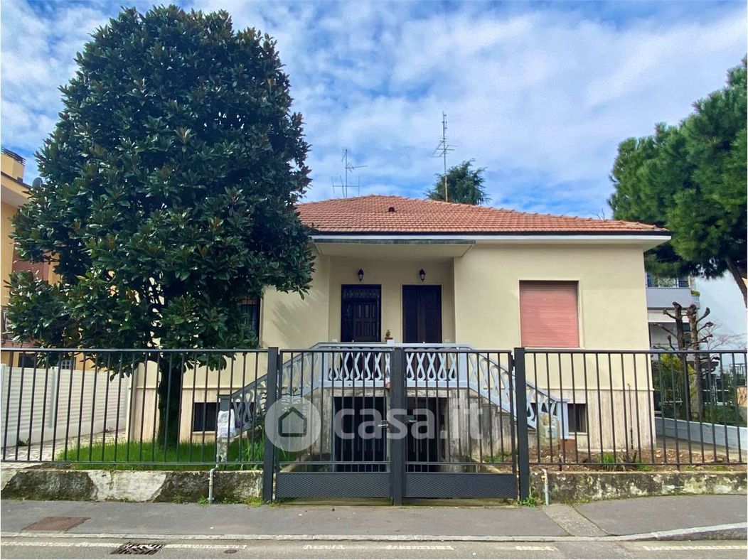Appartamento in Affitto in Via Bernardino Luini 11 a Cernusco sul Naviglio