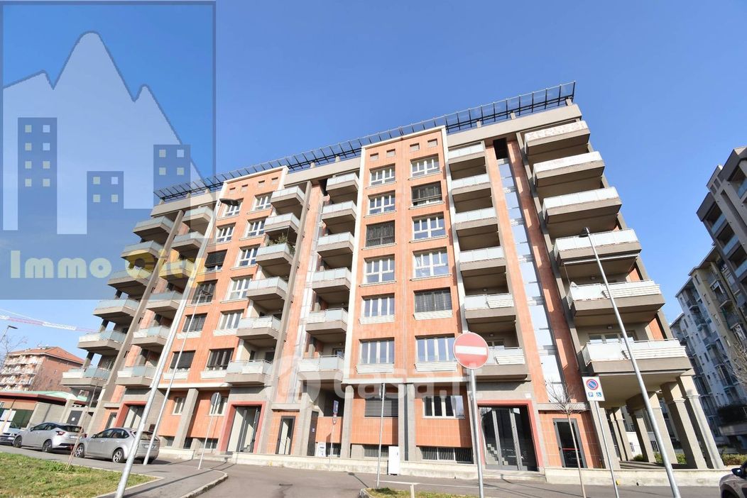 Appartamento in Vendita in Via Pietro Cossa 105 a Torino