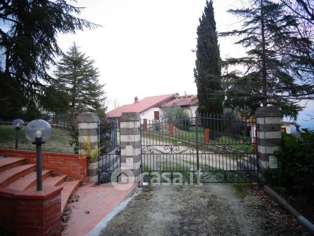 Villa in Vendita in SP21 a Arezzo